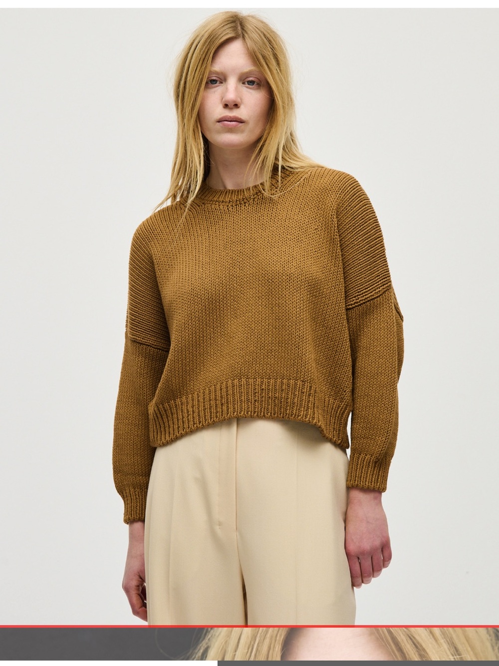 Babaa Cropped Crewneck Sweater in Camel Brown